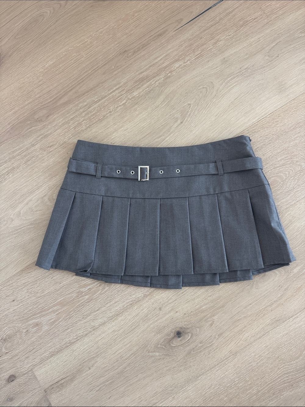 superdown Charcoal Pleated Mini Skirt with Slim Belt